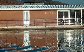 Splav Maria-Zlatarsko Jezero